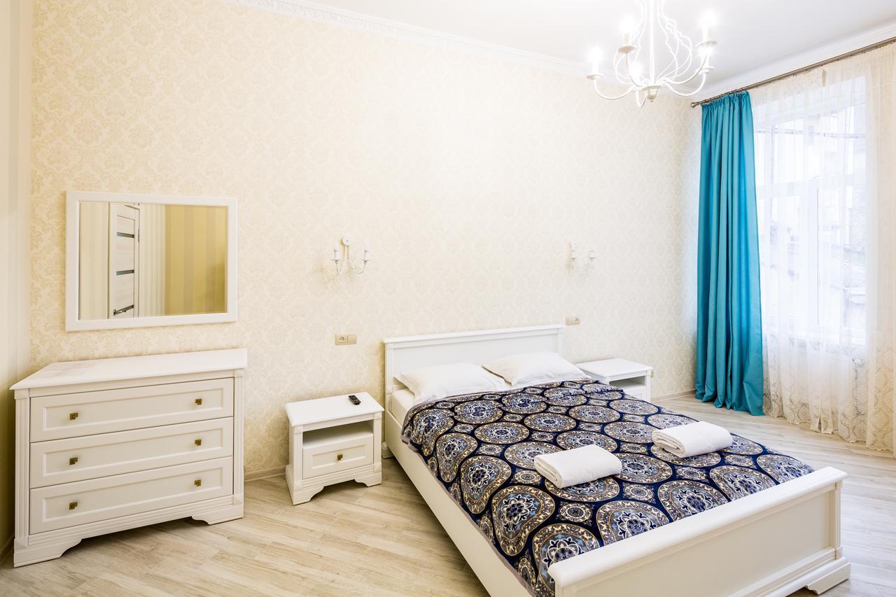Leogrand Vip Apartments On Udatnogo 4 Liov Exterior foto