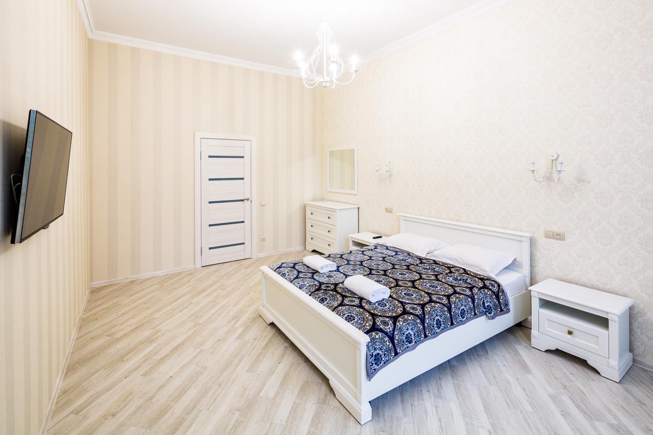 Leogrand Vip Apartments On Udatnogo 4 Liov Exterior foto