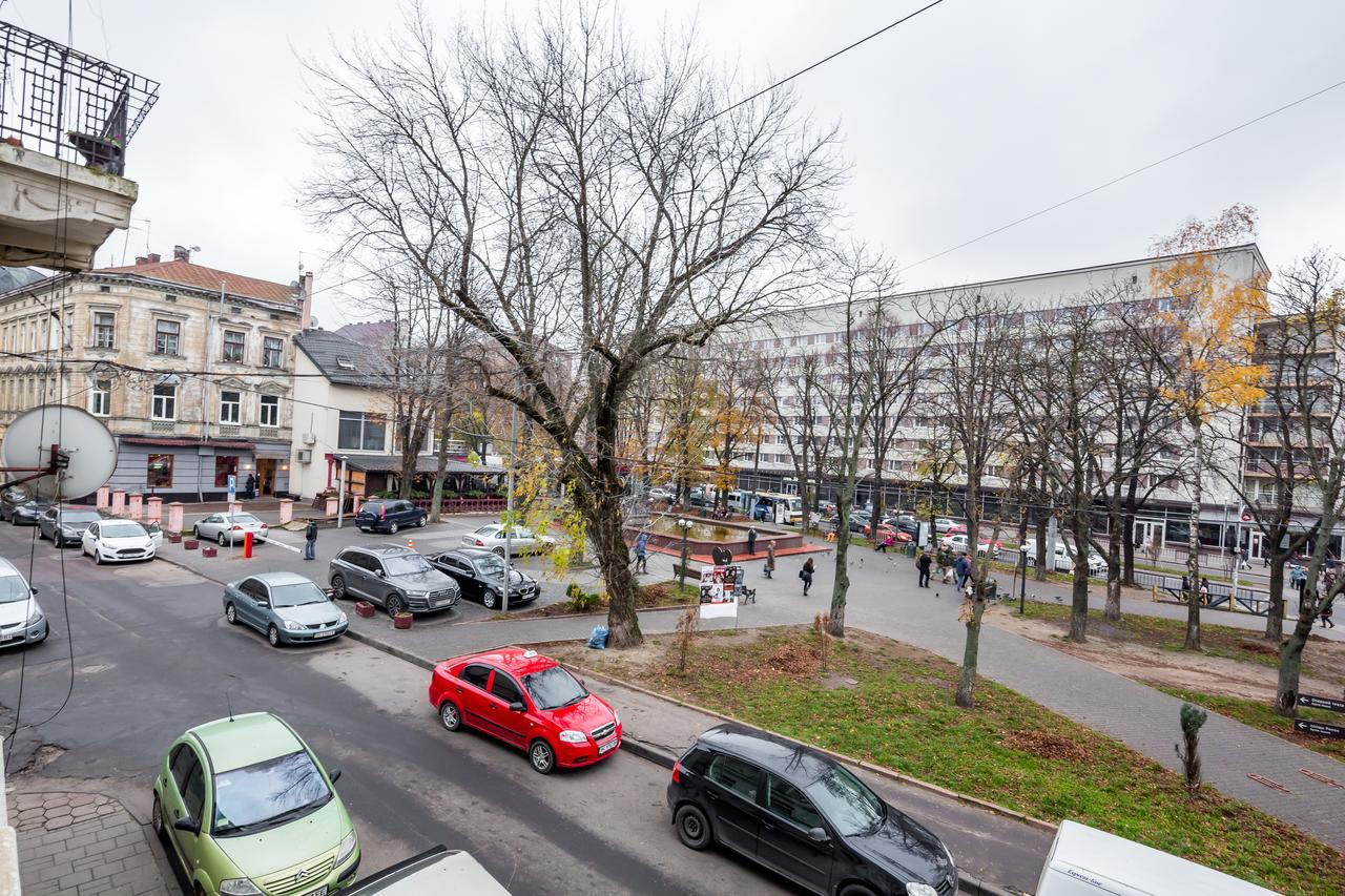Leogrand Vip Apartments On Udatnogo 4 Liov Exterior foto
